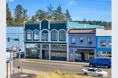 104 Spruce St, Ilwaco, WA 98624 - Photo 1