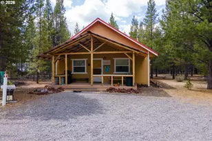 11861 Chinquapin Dr, Crescent Lake, OR 97733 - Photo 1