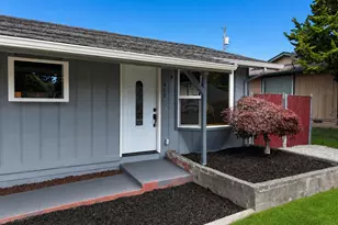 412 Fir St, Brookings, OR 97415 - Photo 2