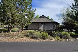 2261 Condor Dr, Redmond, OR 97756 - Photo 8