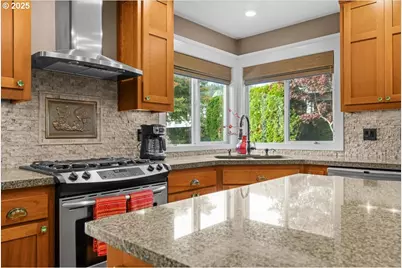 11900 SE Sunny Way, Happy Valley, OR 97086 - Photo 16