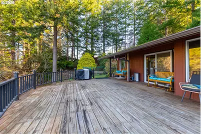 94442 Carlson Heights Ln, North Bend, OR 97459 - Photo 32