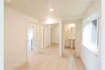 470 3rd St, Astoria, OR 97103 - Photo 32