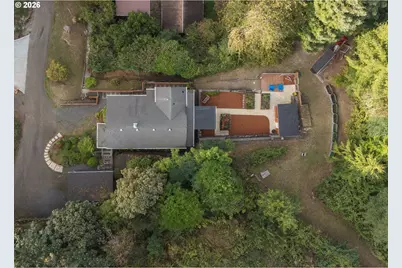470 3rd St, Astoria, OR 97103 - Photo 4