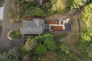 470 3rd St, Astoria, OR 97103 - Photo 4