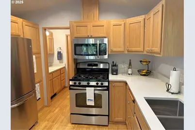 19921 Whaleshead Rd #EL1, Brookings, OR 97415 - Photo 14