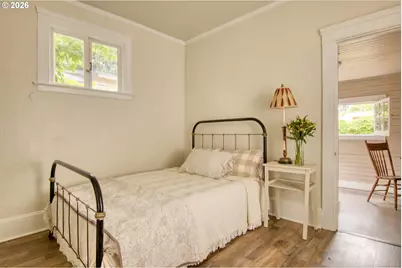 4030 SE Caruthers St, Portland, OR 97214 - Photo 16