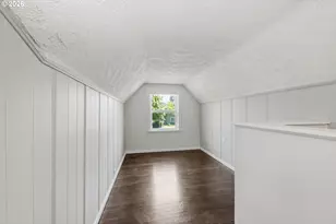 301 Irving Rd, Eugene, OR 97404 - Photo 30