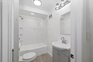 301 Irving Rd, Eugene, OR 97404 - Photo 24