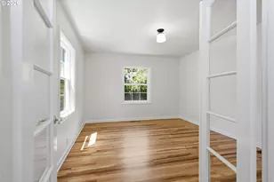 301 Irving Rd, Eugene, OR 97404 - Photo 4