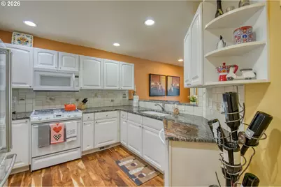 1620 NE Glisan St, Portland, OR 97232 - Photo 8