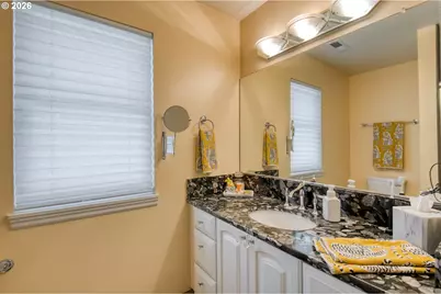 1620 NE Glisan St, Portland, OR 97232 - Photo 16