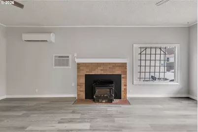 148 SE Houck Ave, Roseburg, OR 97470 - Photo 14