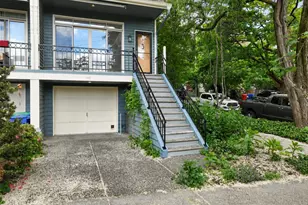 7988 Southeast Grand Avenue, Portland, OR 97202 - Photo 2