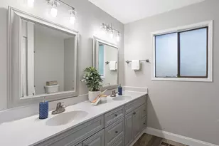 1010 Marylhurst Dr, West Linn, OR 97068 - Photo 26