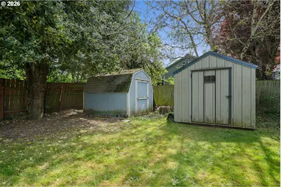 8934 NE Sumner St, Portland, OR 97220 - Photo 22
