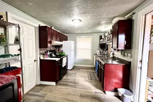 4240 SW 197th Ave, Beaverton, OR 97078 - Photo 8