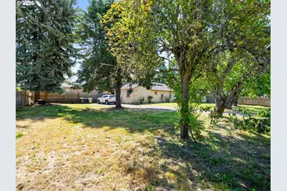 4240 SW 197th Ave, Beaverton, OR 97078 - Photo 40