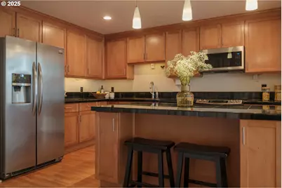 3990 Abbey Ln #B401, Astoria, OR 97103 - Photo 6