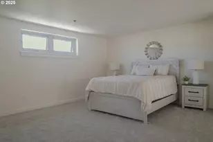 3990 Abbey Ln, Astoria, OR 97103 - Photo 10