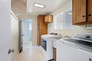 731 S River Rd, Cottage Grove, OR 97424 - Photo 18