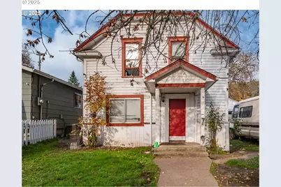 1224 NE Freemont Ave, Roseburg, OR 97470 - Photo 1