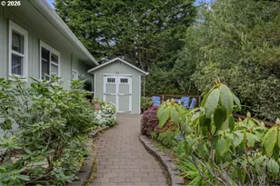 87997 Kelsie Way, Florence, OR 97439 - Photo 40