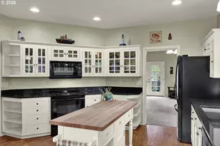 87997 Kelsie Way, Florence, OR 97439 - Photo 18