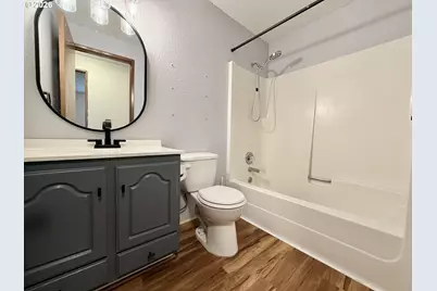 26 NE Nelson Dr, Pendleton, OR 97801 - Photo 12