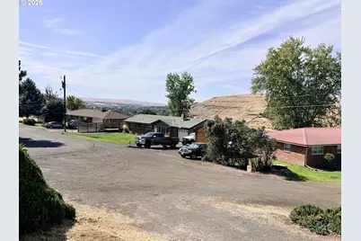 26 NE Nelson Dr, Pendleton, OR 97801 - Photo 22