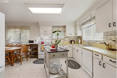 1386 Richardson Rd, Myrtle Creek, OR 97457 - Photo 6