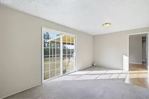 18630 SE Sunnyside Rd, Damascus, OR 97089 - Photo 16