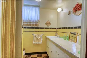 6131 N Villard Ave, Portland, OR 97217 - Photo 34