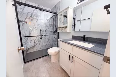 1300 NE 68th Ave #15, Portland, OR 97213 - Photo 2