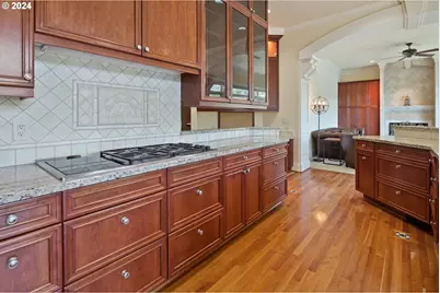2240 Summit Ct, Lake Oswego, OR 97034 - Photo 18