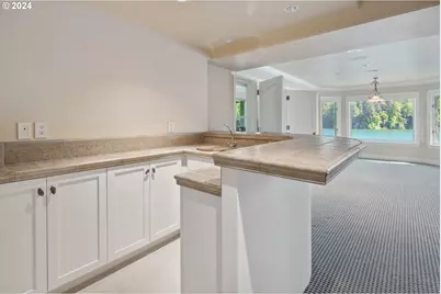 2240 Summit Ct, Lake Oswego, OR 97034 - Photo 36