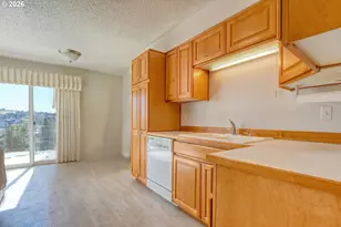 1900 NW Carden Ave, Pendleton, OR 97801 - Photo 8