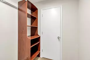5150 S Landing Dr, Portland, OR 97239 - Photo 22
