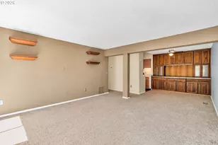 5150 S Landing Dr, Portland, OR 97239 - Photo 8