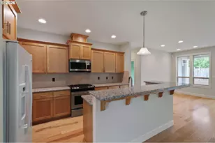 655 NW Willow Glen Pl, Beaverton, OR 97006 - Photo 12