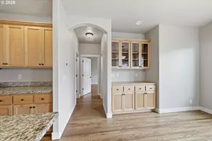 1264 S 41st Pl, Springfield, OR 97478 - Photo 10