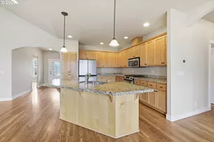 1264 S 41st Pl, Springfield, OR 97478 - Photo 18