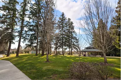 5594 SW Erickson Ave, Beaverton, OR 97005 - Photo 22