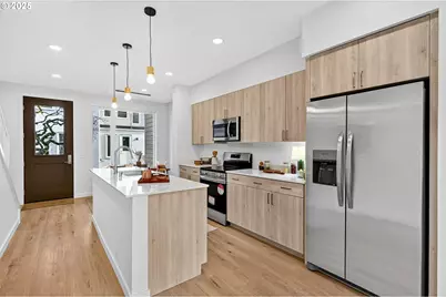 7256 NE Going St, Portland, OR 97218 - Photo 10