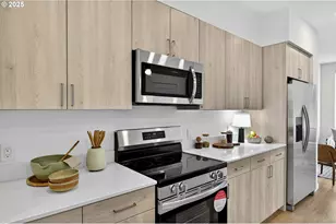 7256 NE Going St, Portland, OR 97218 - Photo 14