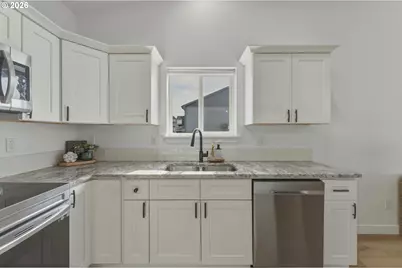 2208 Key Boulevard, Milton-Freewater, OR 97862 - Photo 14