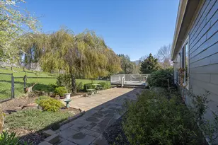 819 Hazeltine Ave SE, Salem, OR 97306 - Photo 46