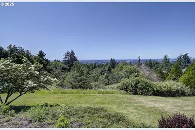 2609 NW Cascade St, Camas, WA 98607 - Photo 32