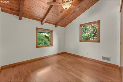 6225 SW Nevada Ct, Portland, OR 97219 - Photo 28