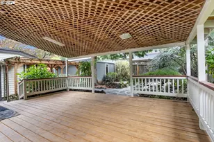 3838 NE 18th Ave, Portland, OR 97212 - Photo 36
